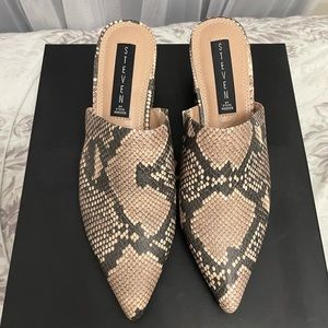 Steven by Steve Madden heeled slip ons